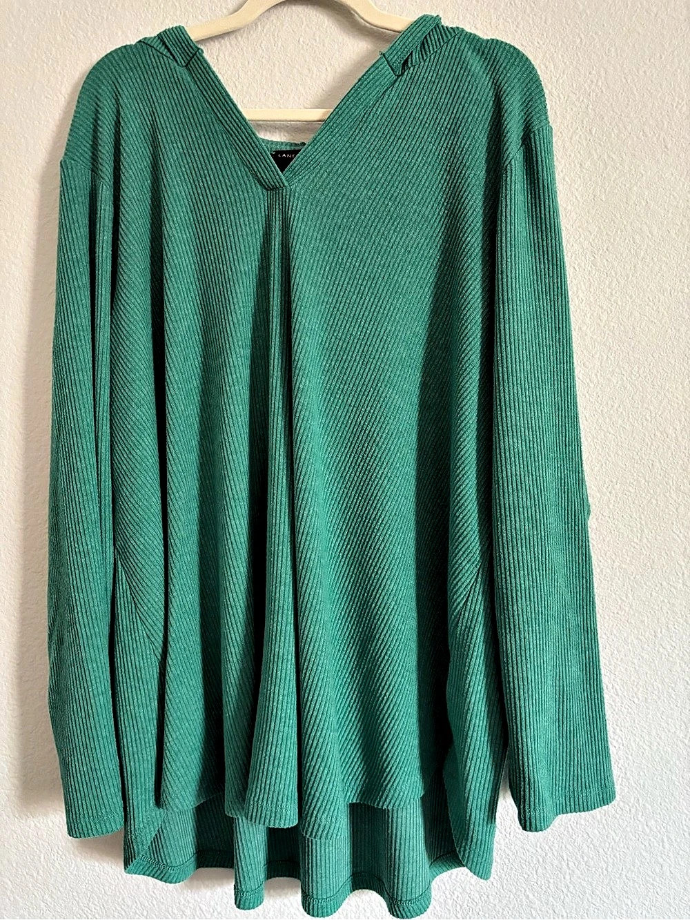Lane Bryant Green Vertical Ribbed
Notch-Neck Tunic Hoodie Top 22/24